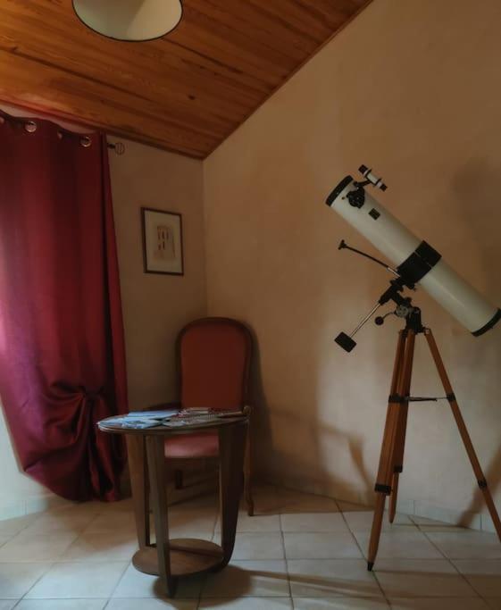 Montaut  Sous Le Chateau מראה חיצוני תמונה